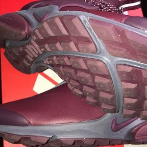 Nike Shoes - W Air Presto Mid Utility Nike Shoes - W Air Presto Mid Utility